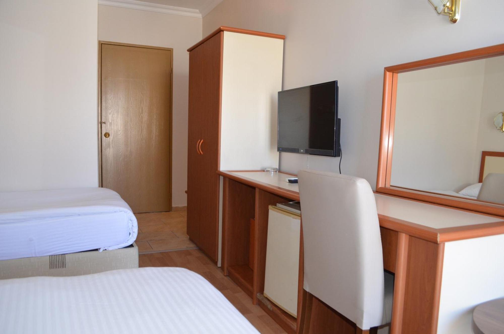 Grand Milano Hotel Ayvalı Rum bild